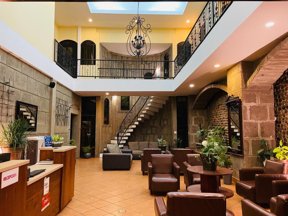 Hotel Leon Inn Extérieur photo