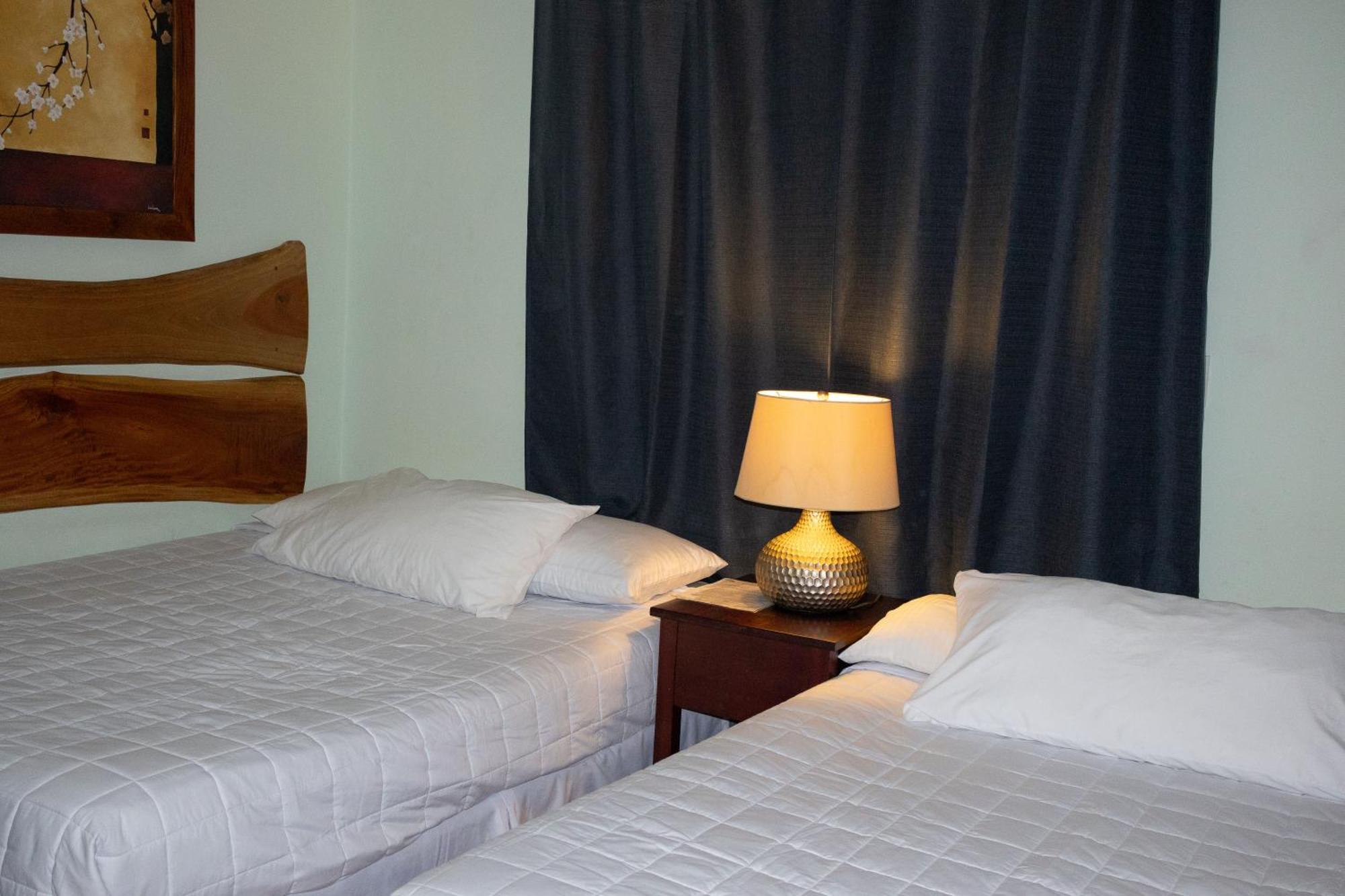 Hotel Leon Inn Extérieur photo